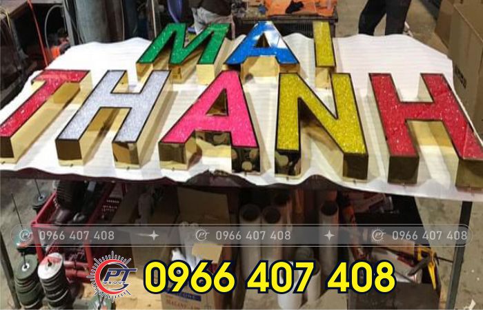 giá thi công chữ nổi inox mica - Liên hệ: 0966.407.408 giá thi công chữ nổi inox mica